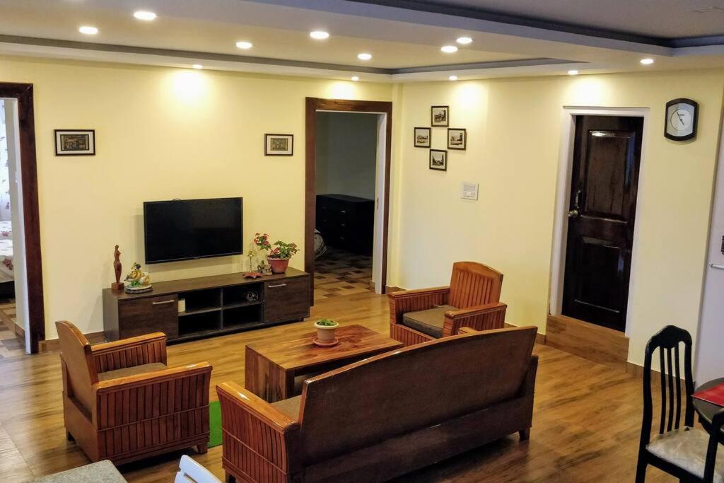 Roseville Shillong Extérieur photo