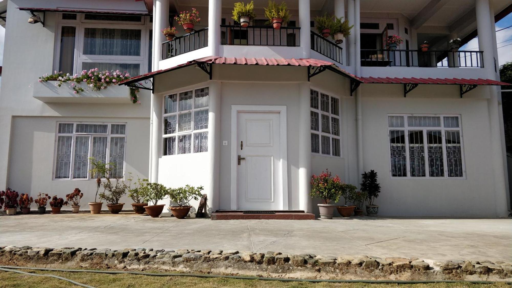 Roseville Shillong Extérieur photo